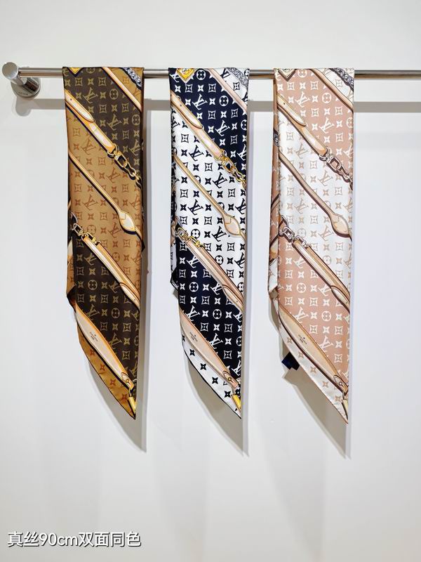LV silk Scarf 90X90cm E042829